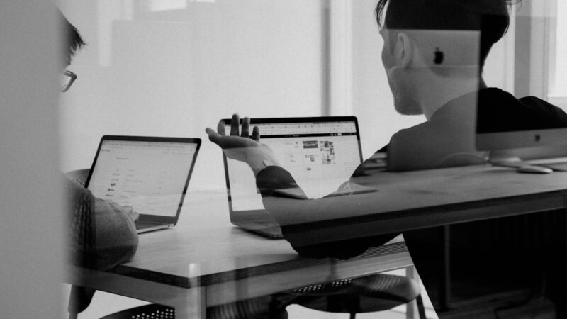 El Auge de las Empresas que Despiden a Empleados para Evitar el Teletrabajo: ¿Práctica Desleal o Necesidad Empresarial?